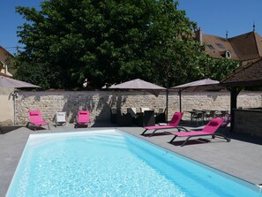 Seasonal outdoor pool
