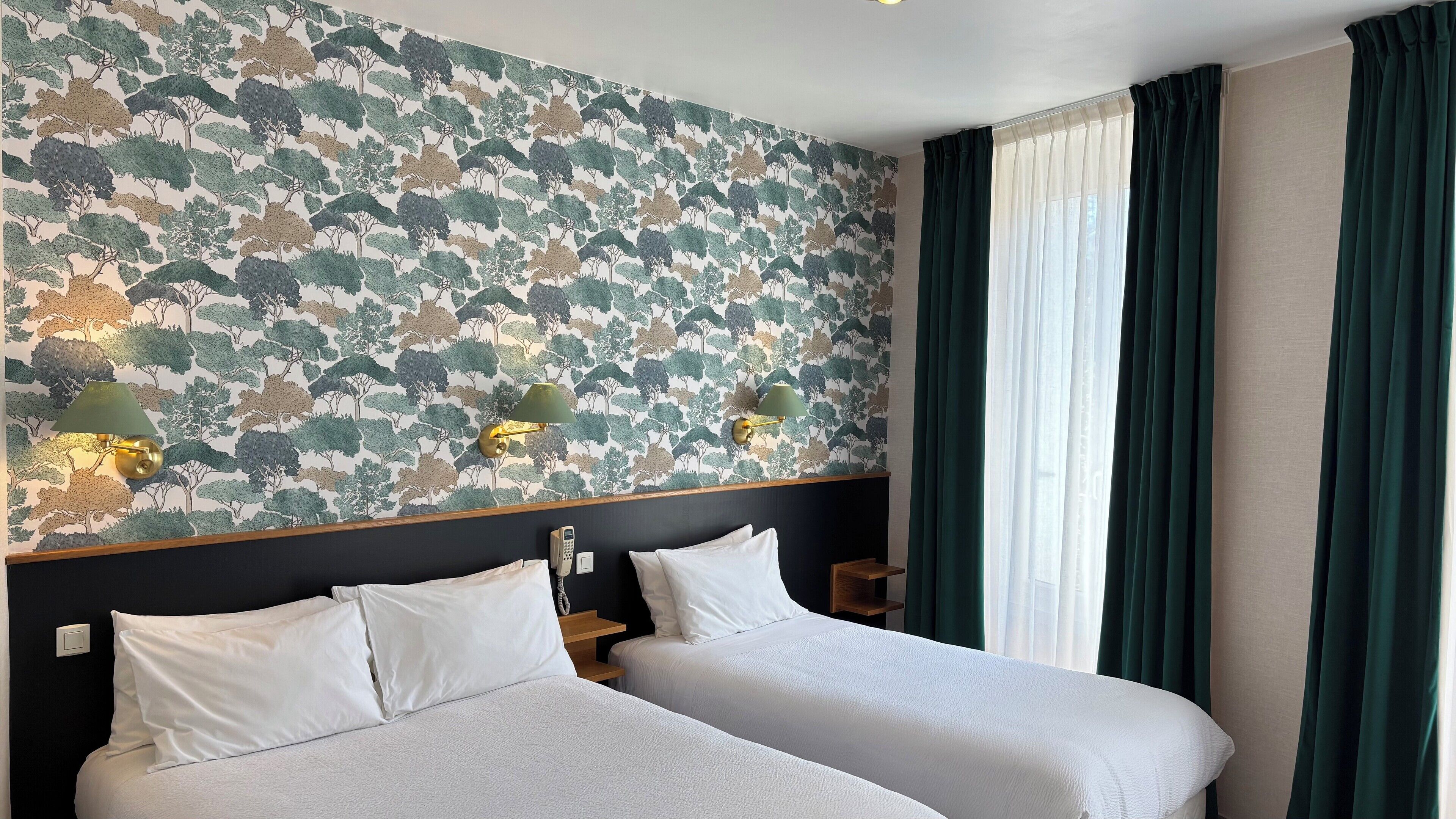 Standard Triple Room | In-room safe, desk, iron/ironing board, free cribs/infant beds