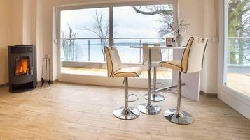 Superior Duplex, 3 Bedrooms, 2 Bathrooms, Lake View | Living area | 43-inch flat-screen TV with cable channels, TV, fireplace