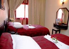 Senior Apartment, 1 Bedroom, Non Smoking, Kitchen (Triple) | Minibar, in-room safe, soundproofing, free WiFi