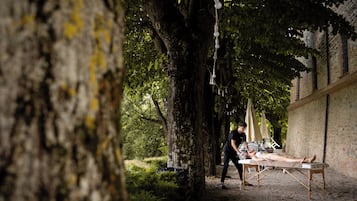 Behandlungsräume für Paare, Sauna, Whirlpool, Dampfbad