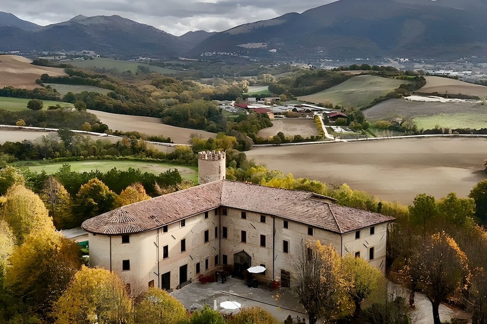 Castello di Baccaresca