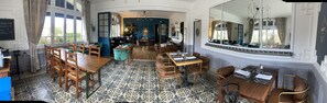 Lunch and dinner served - Hôtel Belle Vue (Coucy-le-Chateau-Auffrique)