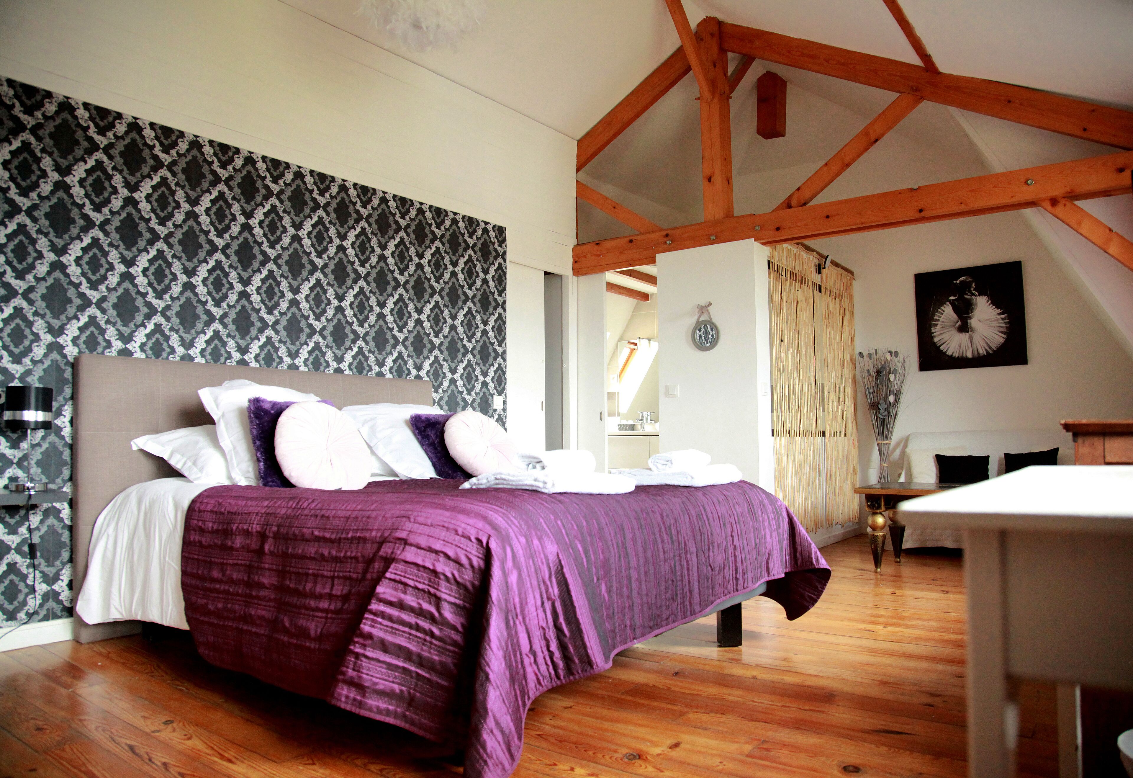 Superior Double Room, Valley View | Desk, iron/ironing board, free WiFi, bed sheets