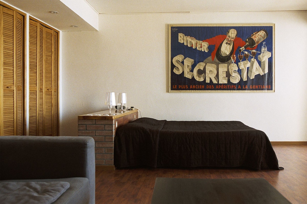 Klassieke kamer, uitzicht op oceaan | Een minibar, extra bedden, gratis wifi