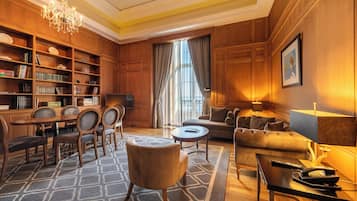 Suite presidencial (King Size Bed) | Área de sala de estar | Televisión LCD