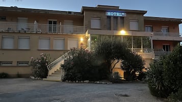 Extérieur