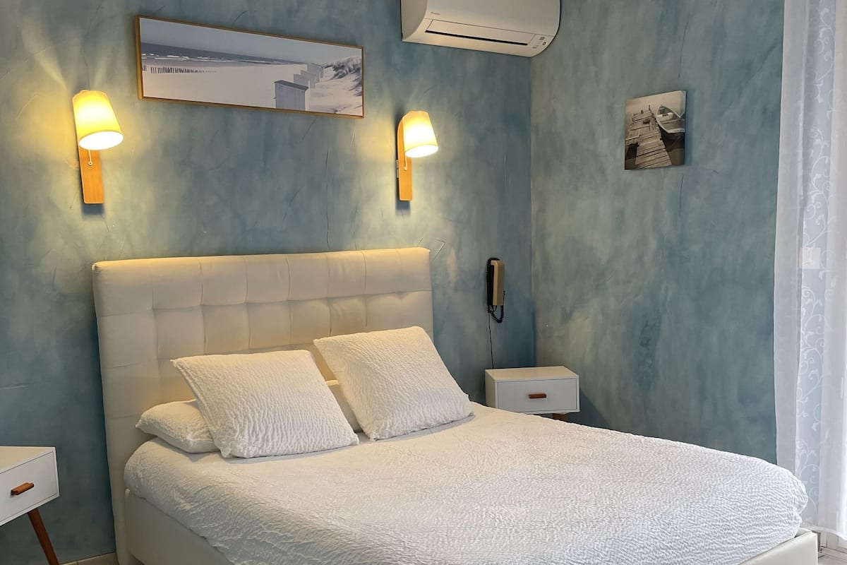 Classic Double Room | 1 bilik tidur, meja, Wi-fi percuma, cadar katil