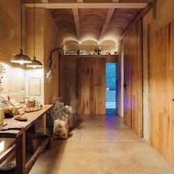 Sauna, hot tub, steam room, hot springs/mineral springs