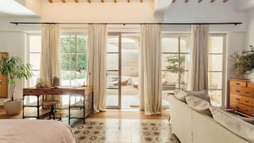 Suite, pati | 1 dormitori, roba de llit d'alta qualitat i cobrellits