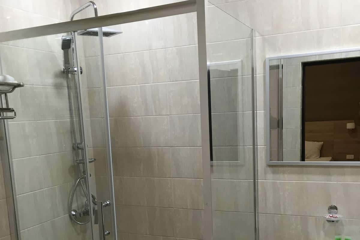 Chambre Standard avec lits jumeaux | Salle de bain