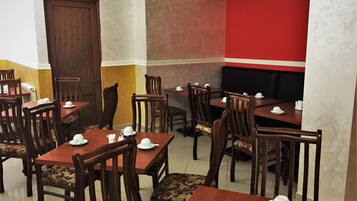 Petit déjeuner continental compris tous les jours