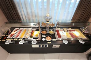 Se sirven desayunos, comidas y cenas 