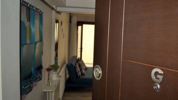 ๋๋ญ์ค ์คํ๋์ค | ์ด์งํธ์ฐ ๋ฉด ์ํธ, ์ ์๊ทน์ฑ ์นจ๊ตฌ, ๋ฏธ๋๋ฐ, ๊ฐ์ค ๋ด ๊ธ๊ณ