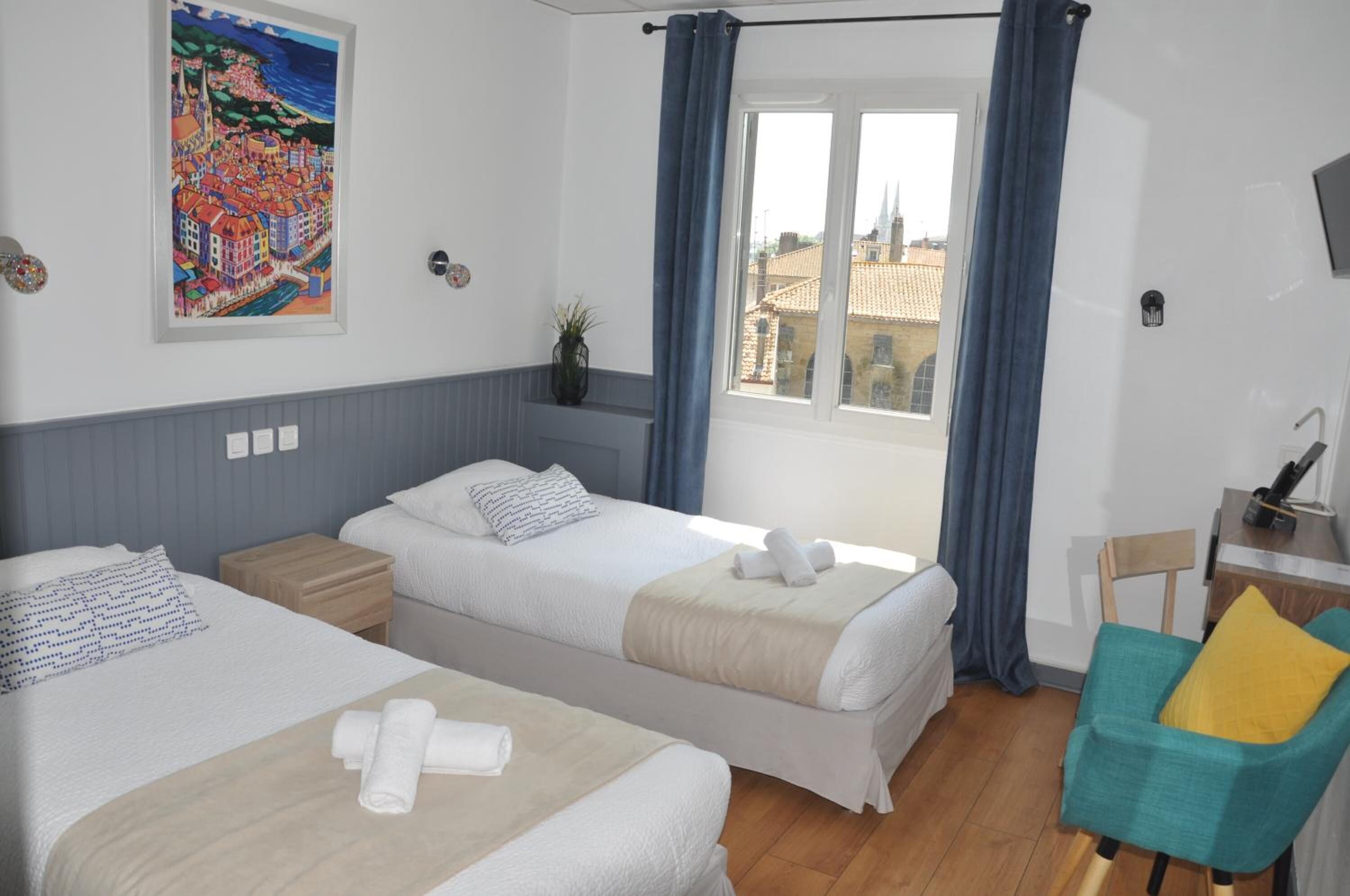 premium bedding, desk, soundproofing, free wifi