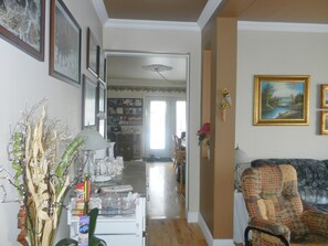 32-inch flat-screen TV with cable channels, TV