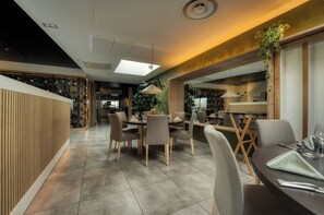 French cuisine - Hotel A la 12 (Delme)