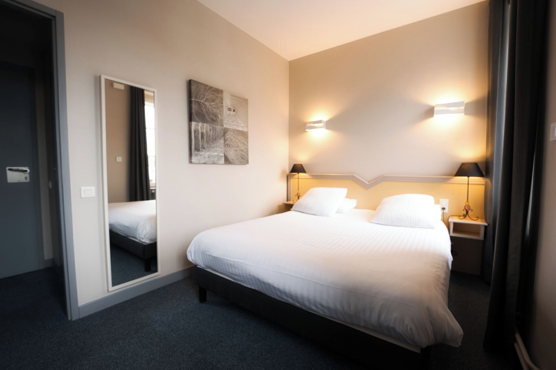 comfort double room | desk, laptop workspace, soundproofing, free wifi