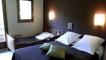 Familjerum | Skrivbord, ljudisolering, gratis barnsÀngar och gratis wi-fi