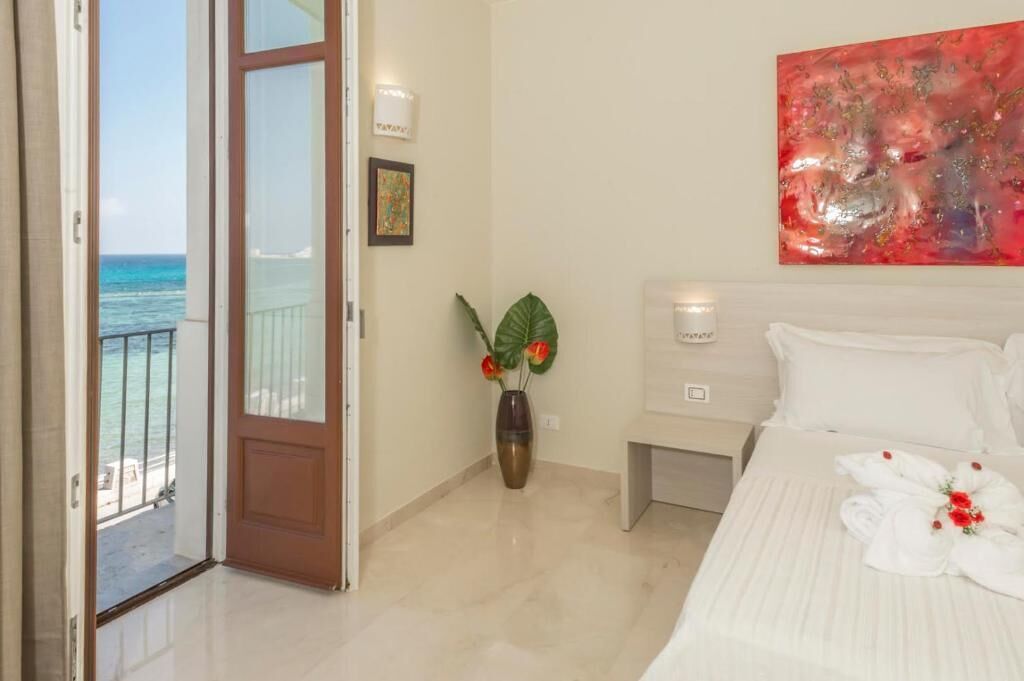 double room, sea view | premium bedding, desk, laptop workspace, soundproofing