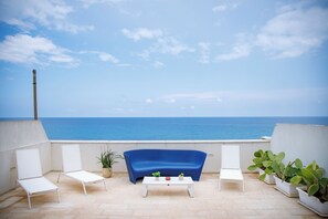 Deluxe Penthouse, 3 Bedrooms, Sea View | Teres/patio