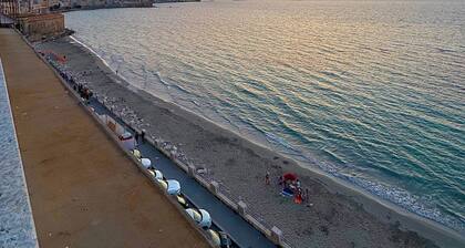 Central Gallery Rooms