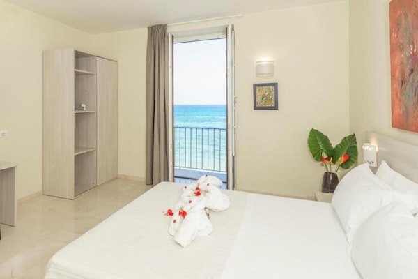 Double Room, Sea View | 1 bedroom, premium bedding, desk, laptop workspace