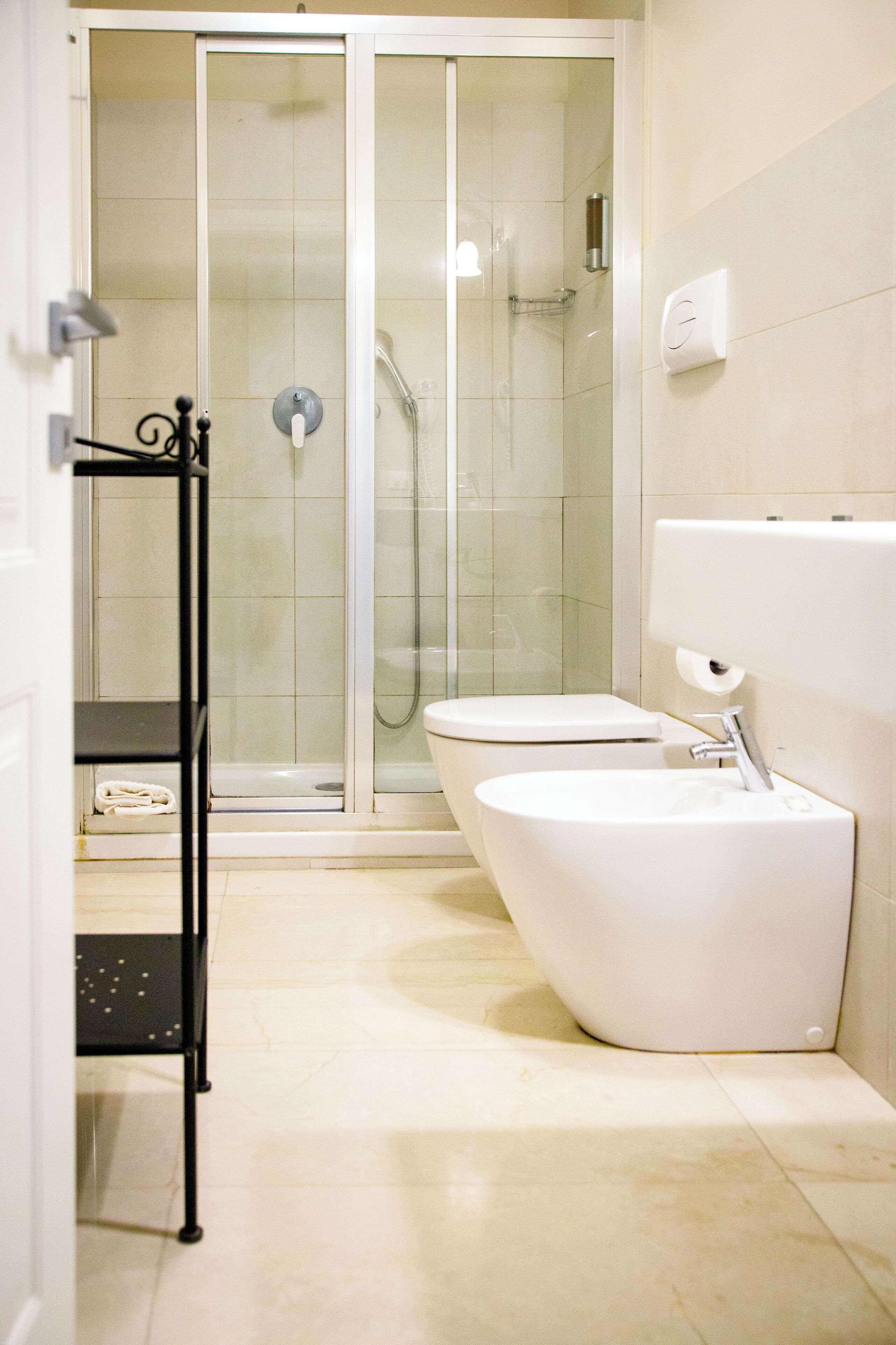 superior double room | bathroom | shower, rainfall showerhead, free toiletries, hair dryer