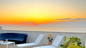 Deluxe-Penthouse, 3Â Schlafzimmer, Meerblick | 1 Schlafzimmer, hochwertige Bettwaren, Schreibtisch