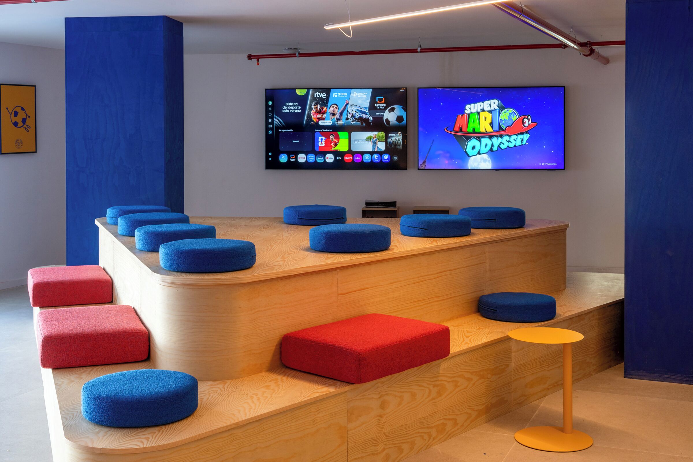 Área de juegos infantiles bajo techo