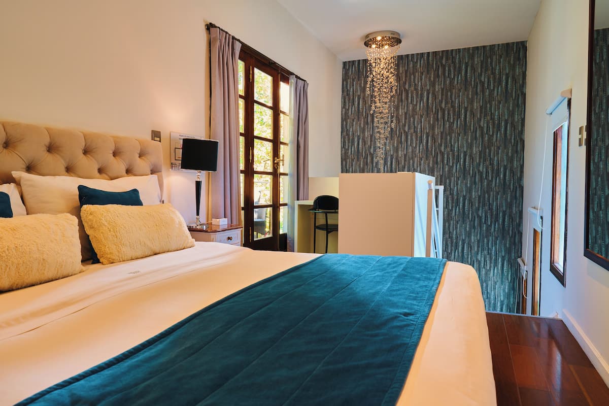 Appartement Duplex | Literie de qualité supérieure, couette en duvet d'oie, surmatelas