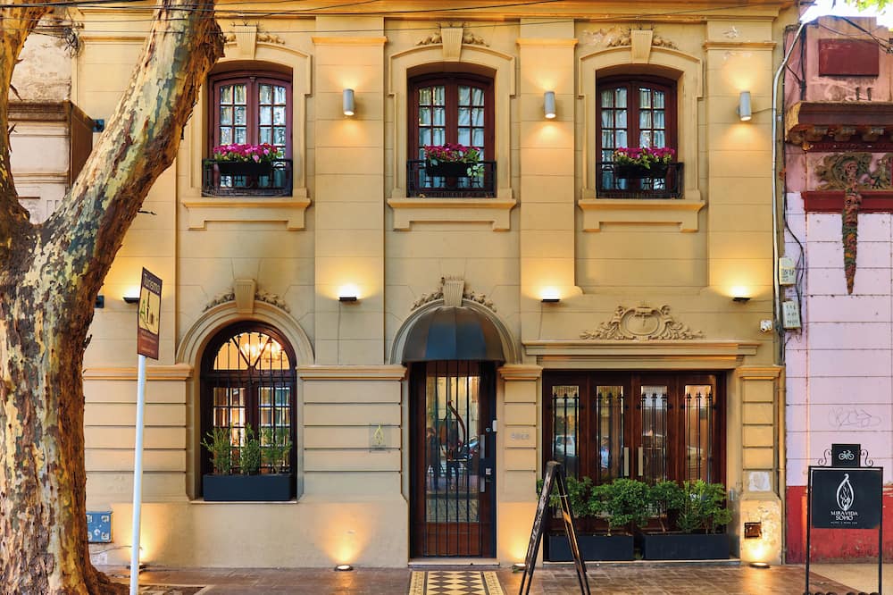Miravida Soho Hotel & Wine Bar