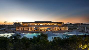 Front of property - evening/night
