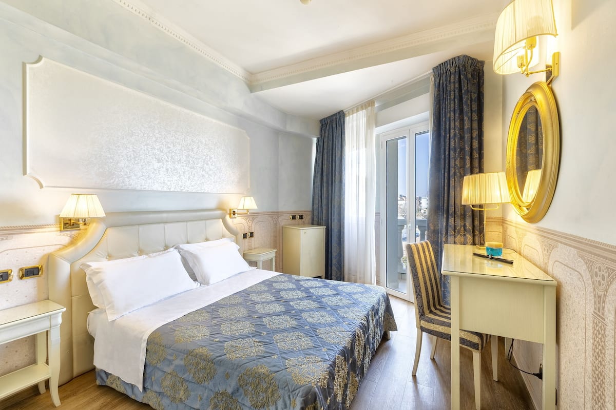 1 slaapkamer, luxe beddengoed, een minibar, een kluis op de kamer