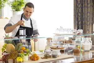 Daily buffet breakfast for a fee