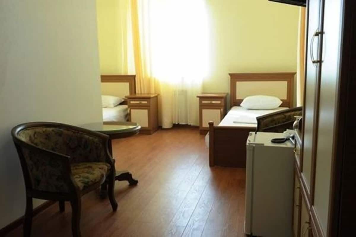 Standard Double Room | Television
