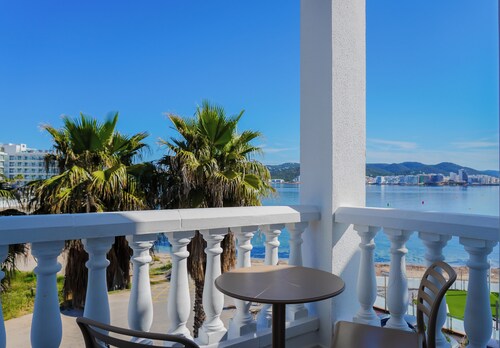 ENDLSS BEACH & DISCO HOTEL IBIZA ADULTS ONLY