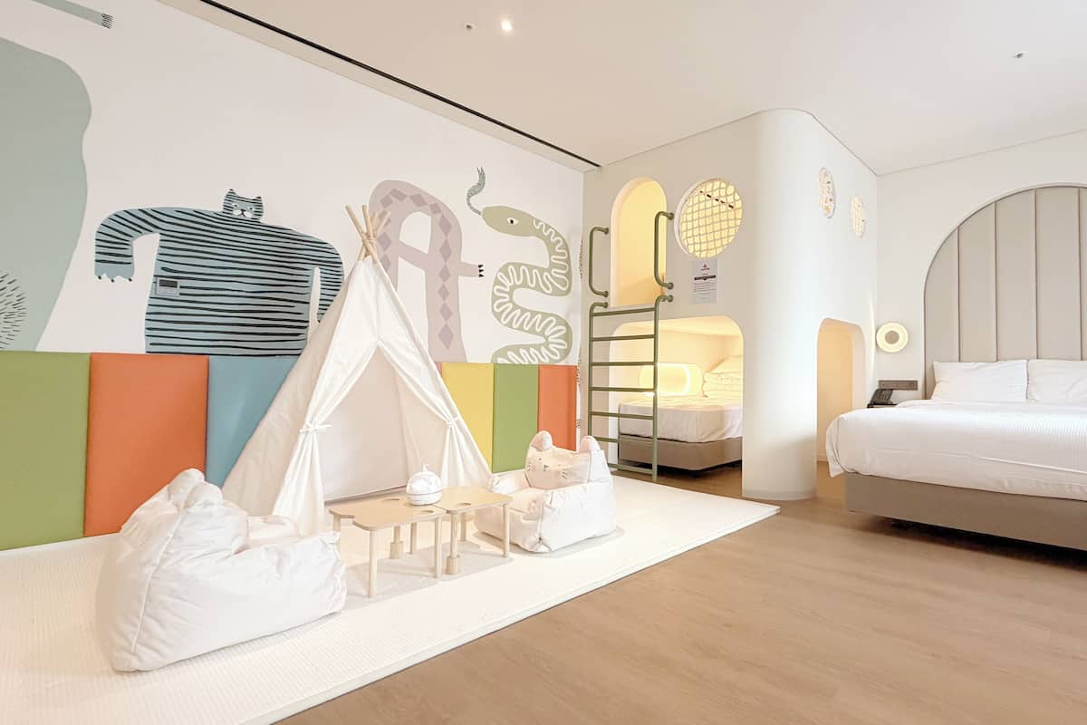 Kids Bed RD | Peralatan tempat tidur hipoalergenik, peti besi dalam bilik, meja 