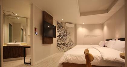 Newsuwon Tourist Hotel