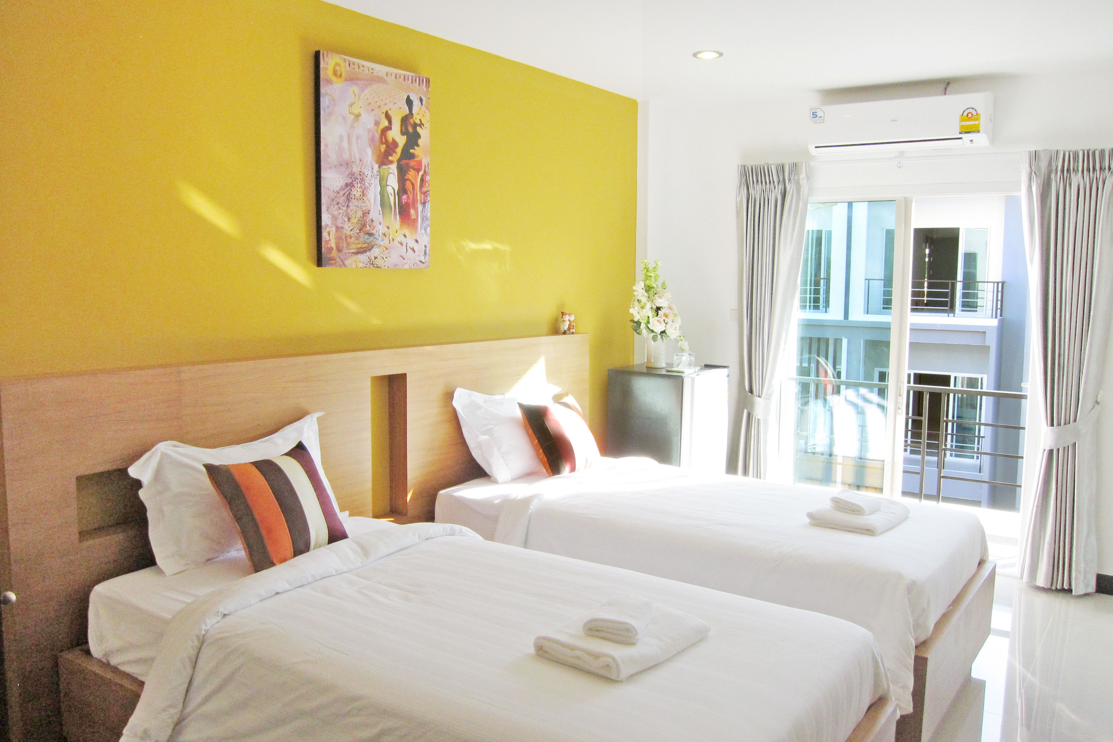 superior twin room | desk, rollaway beds, free wifi