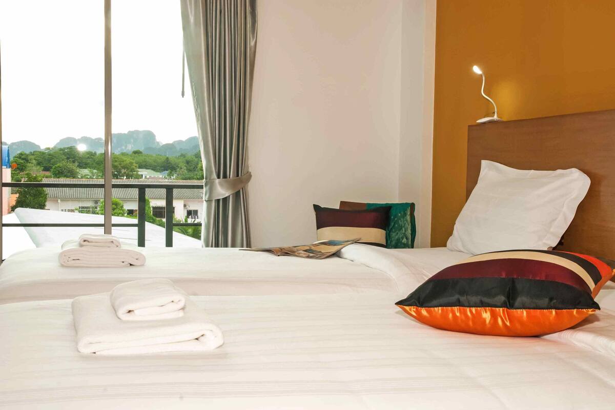 superior twin room | desk, rollaway beds, free wifi