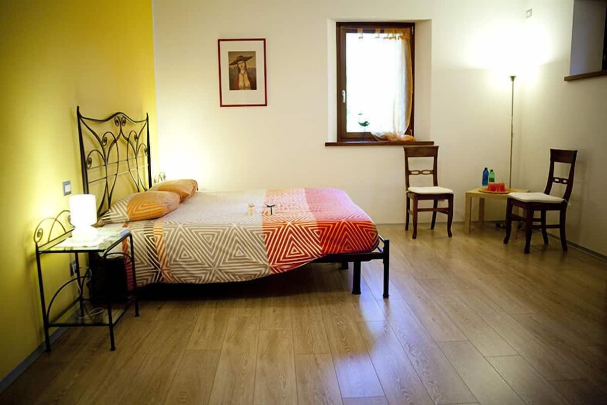 Room (Primula) | In-room safe, desk, cribs/infant beds, free WiFi