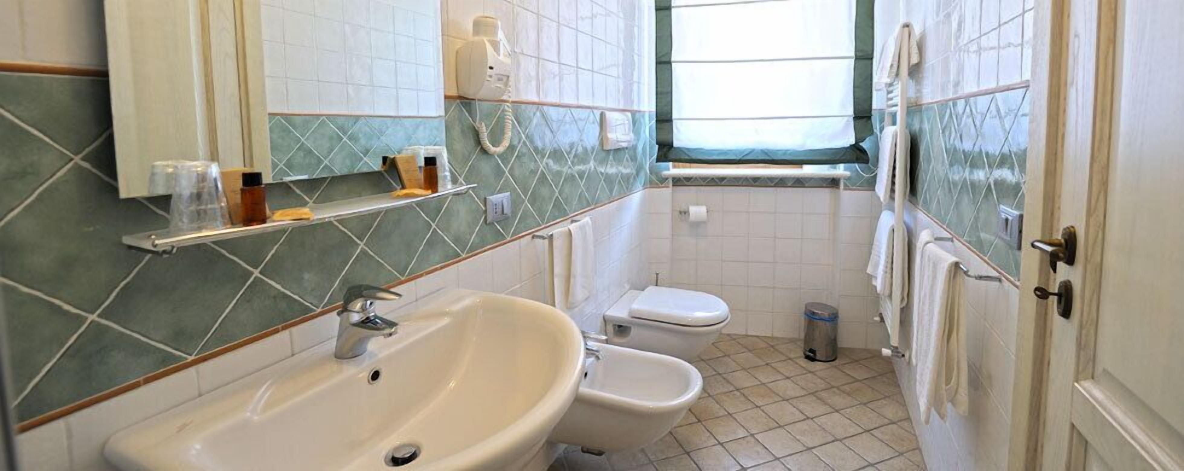 double or twin room | bathroom sink