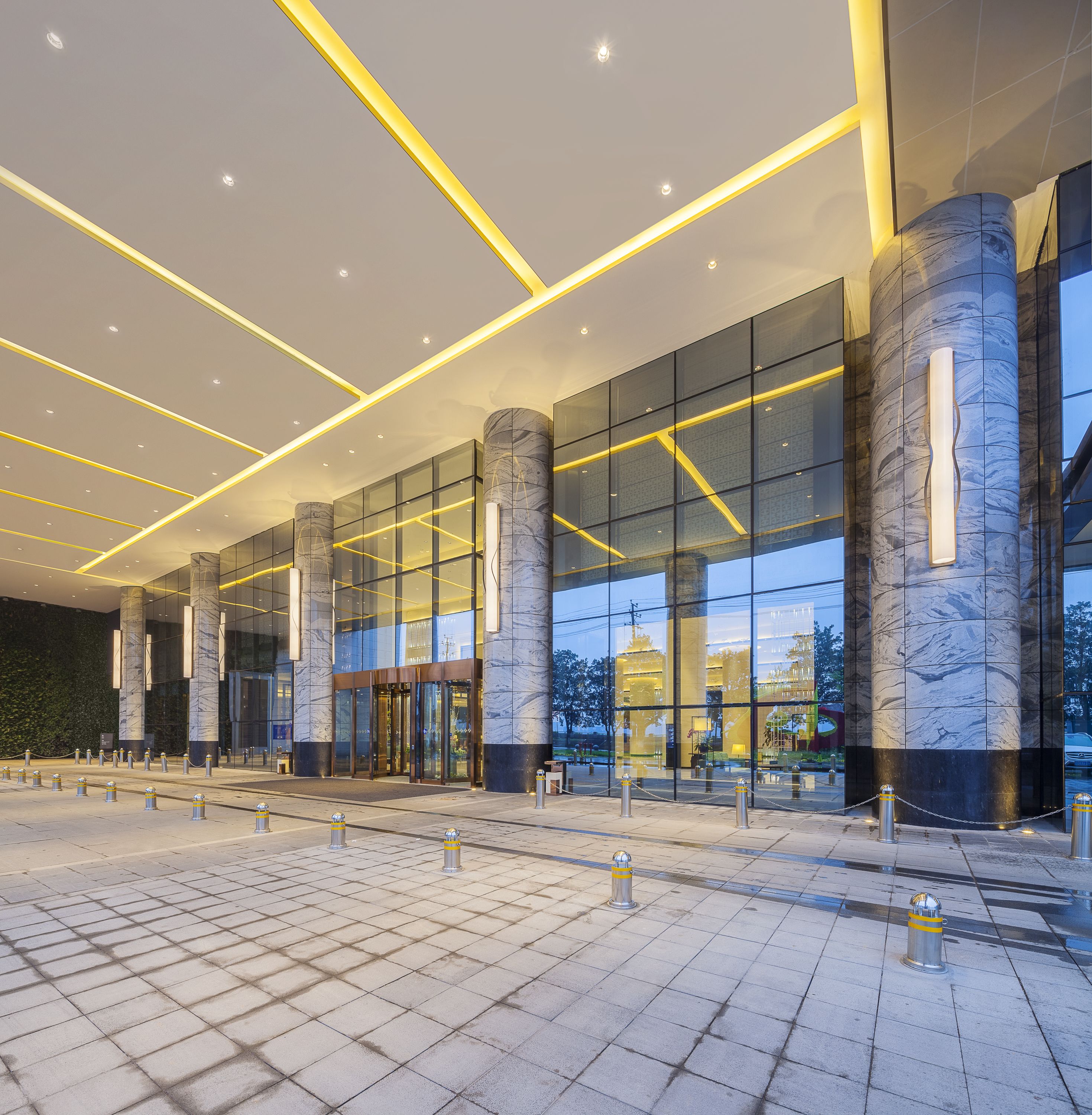 free self-parking, free valet parking