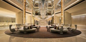 Premium bedding, down duvets, minibar, individually furnished - JW Marriott Hotel Macau (Cotai)