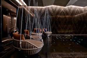 Couples treatment room(s), sauna, hot tub, steam room, body treatments - JW Marriott Hotel Macau (Cotai)