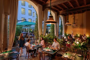 Garden - Mandarin Oriental, Milan (Milan)