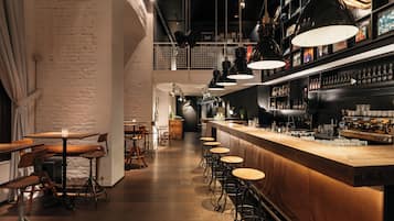 Bar (in der Unterkunft)