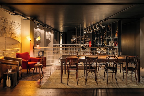 Bar (in der Unterkunft)