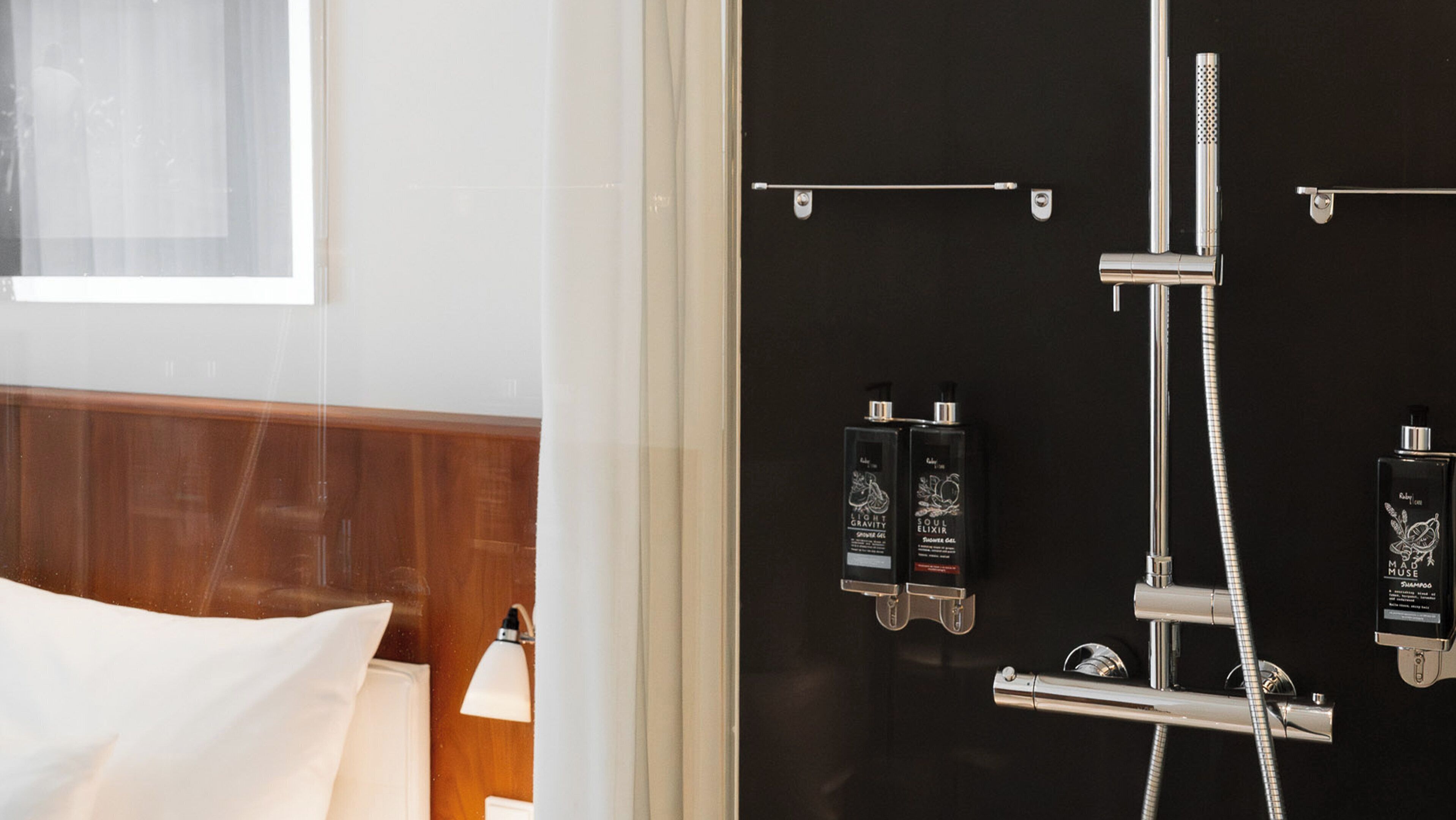 Room amenity